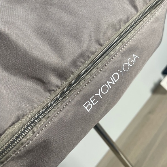 Beyond Yoga | Taupe Convertible Bag Backpack Athleisure Yoga Gym Practical - Picture 5 of 13